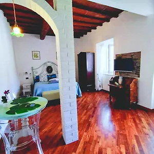 The Small Flat Florencia
