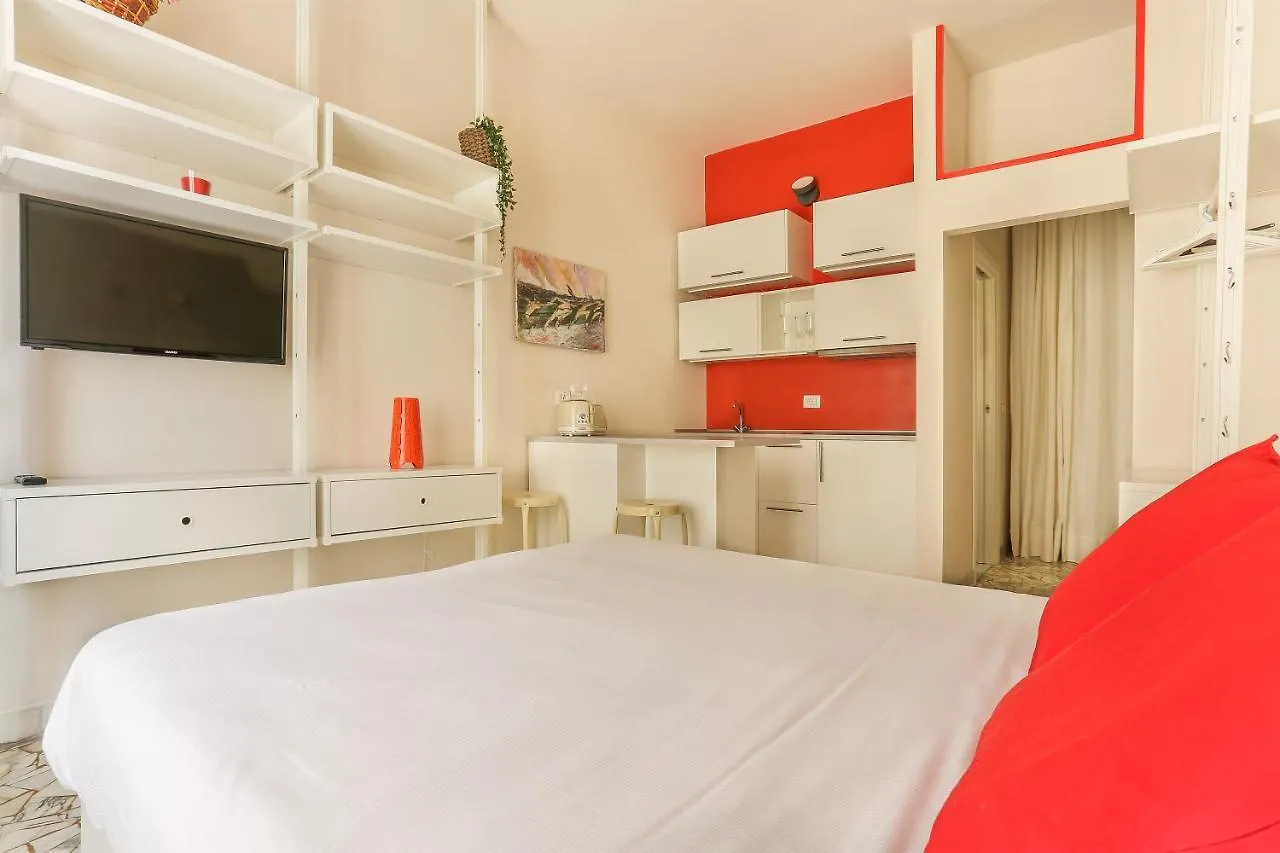 The Red Loft In Ponte Vecchio Apartment Florence