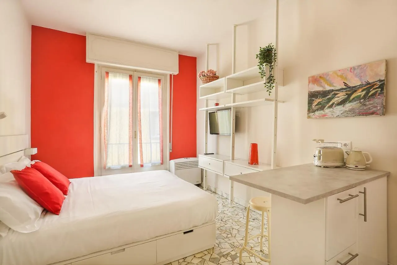 The Red Loft In Ponte Vecchio Apartment Florence 0*,