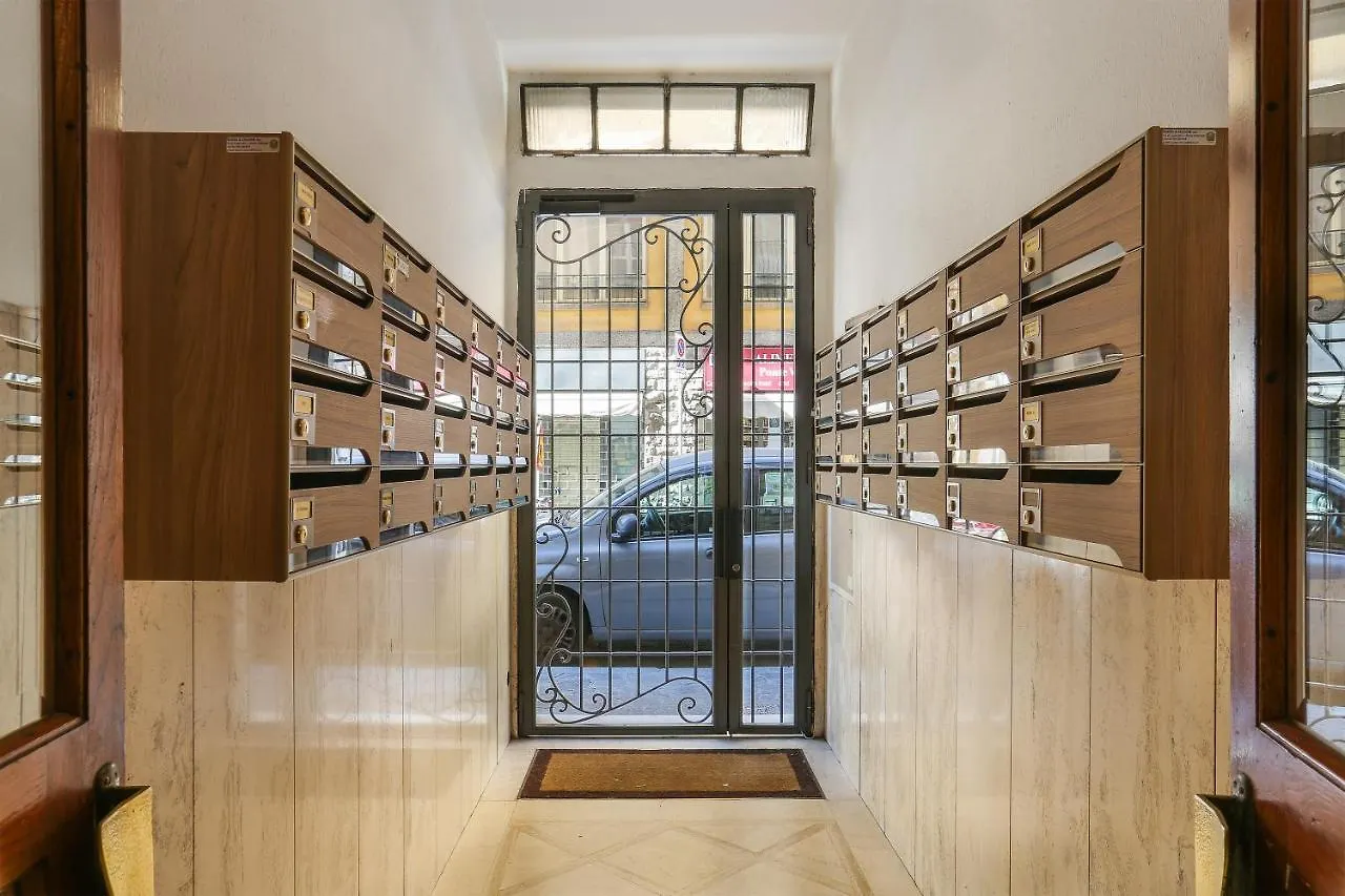 The Red Loft In Ponte Vecchio Apartment Florence